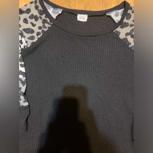 Ladies Size Small Bibi Waffle Knitted Blouse - Picture 11 of 15